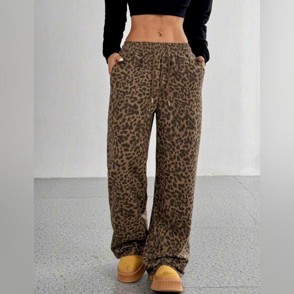 Boutique Leopard Print Women's Pants